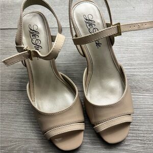 Life Stride Beige Open-Toe Slingback Sandals